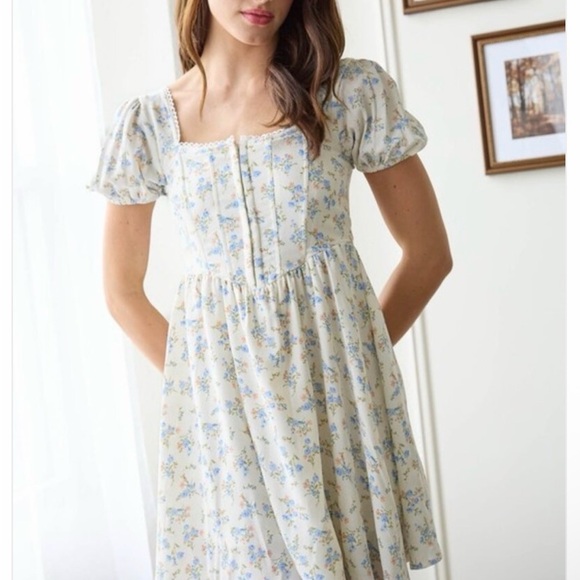 mine Dresses & Skirts - Mine Blue Floral Mini Dress